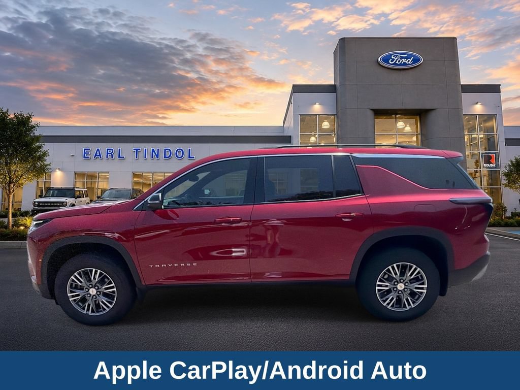 Used 2026 Chevrolet Traverse LT FWD image 5
