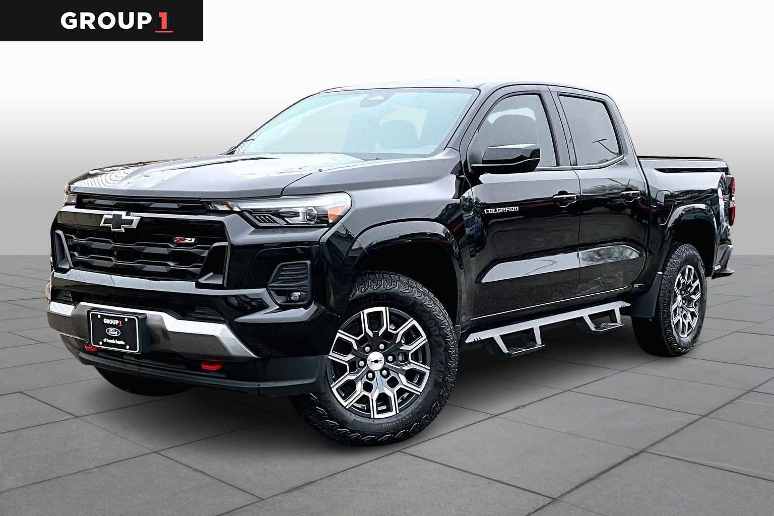 Used 2024 Chevrolet Colorado Z71 w/ Z71 Convenience Package 2 image 5