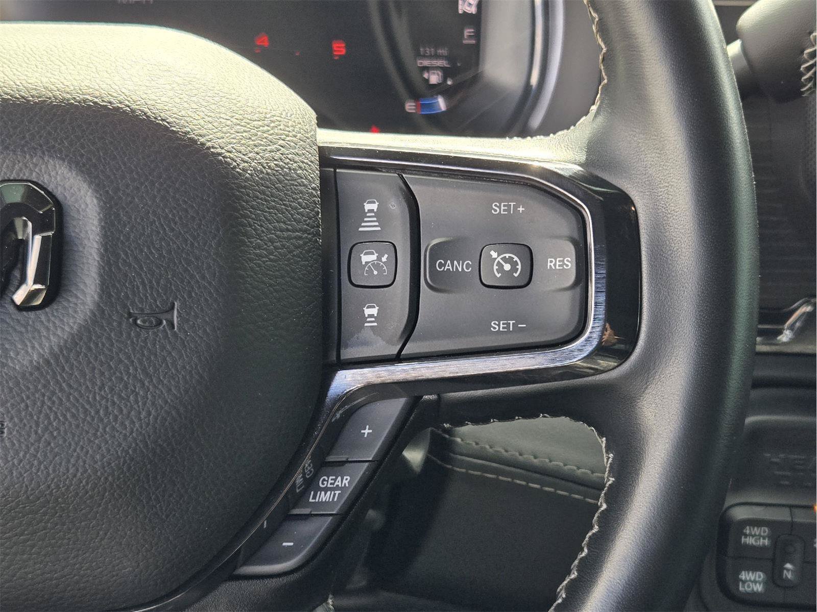 Used 2024 RAM 3500 Limited AWD/4WD image 28