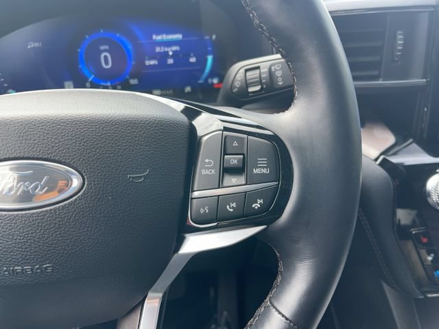 Certified 2024 Ford Explorer Platinum w/ Technology Package AWD/4WD image 18