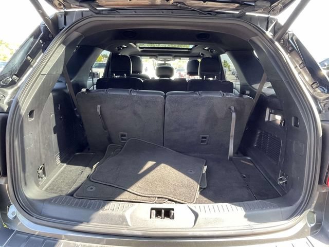 Certified 2020 Ford Explorer XLT w/ Equipment Group 202A AWD/4WD image 38