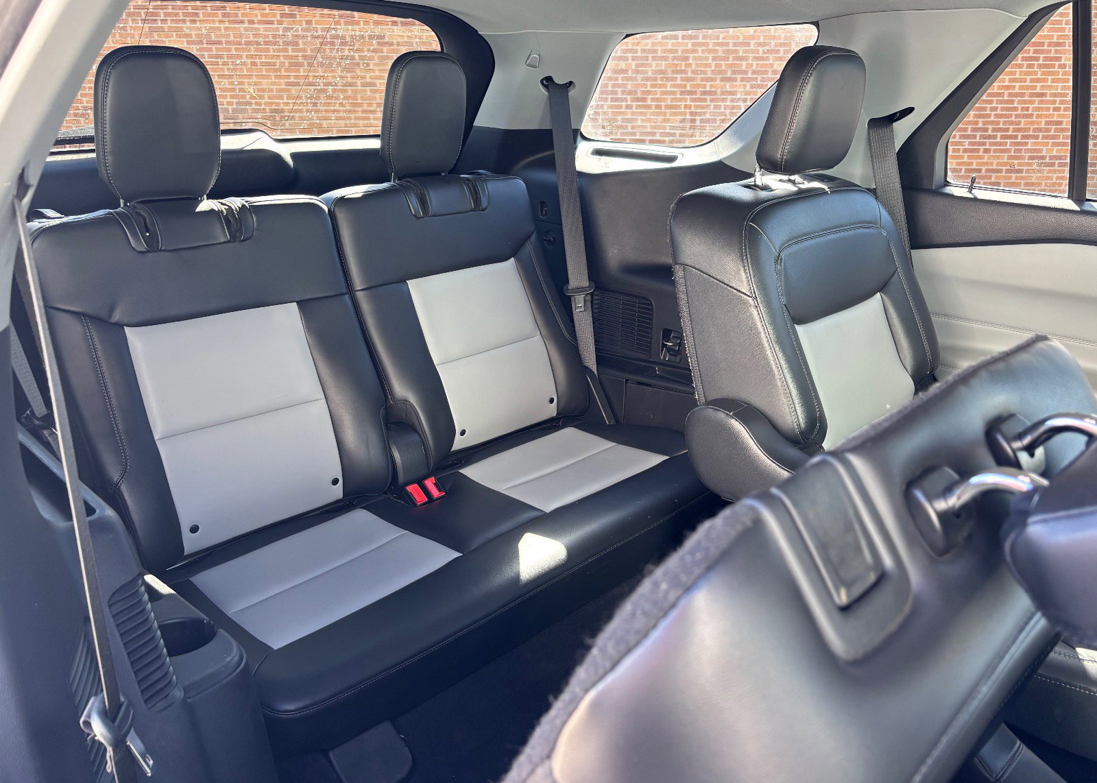 Certified 2022 Ford Explorer XLT w/ Equipment Group 202A image 26