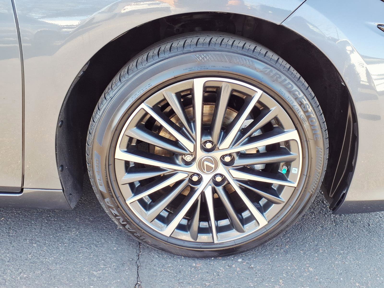 Used 2023 Lexus ES 250 w/ Premium Package AWD/4WD image 9