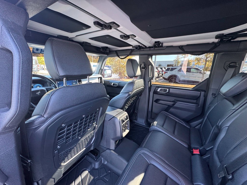 Certified 2025 Ford Bronco Badlands AWD/4WD image 24