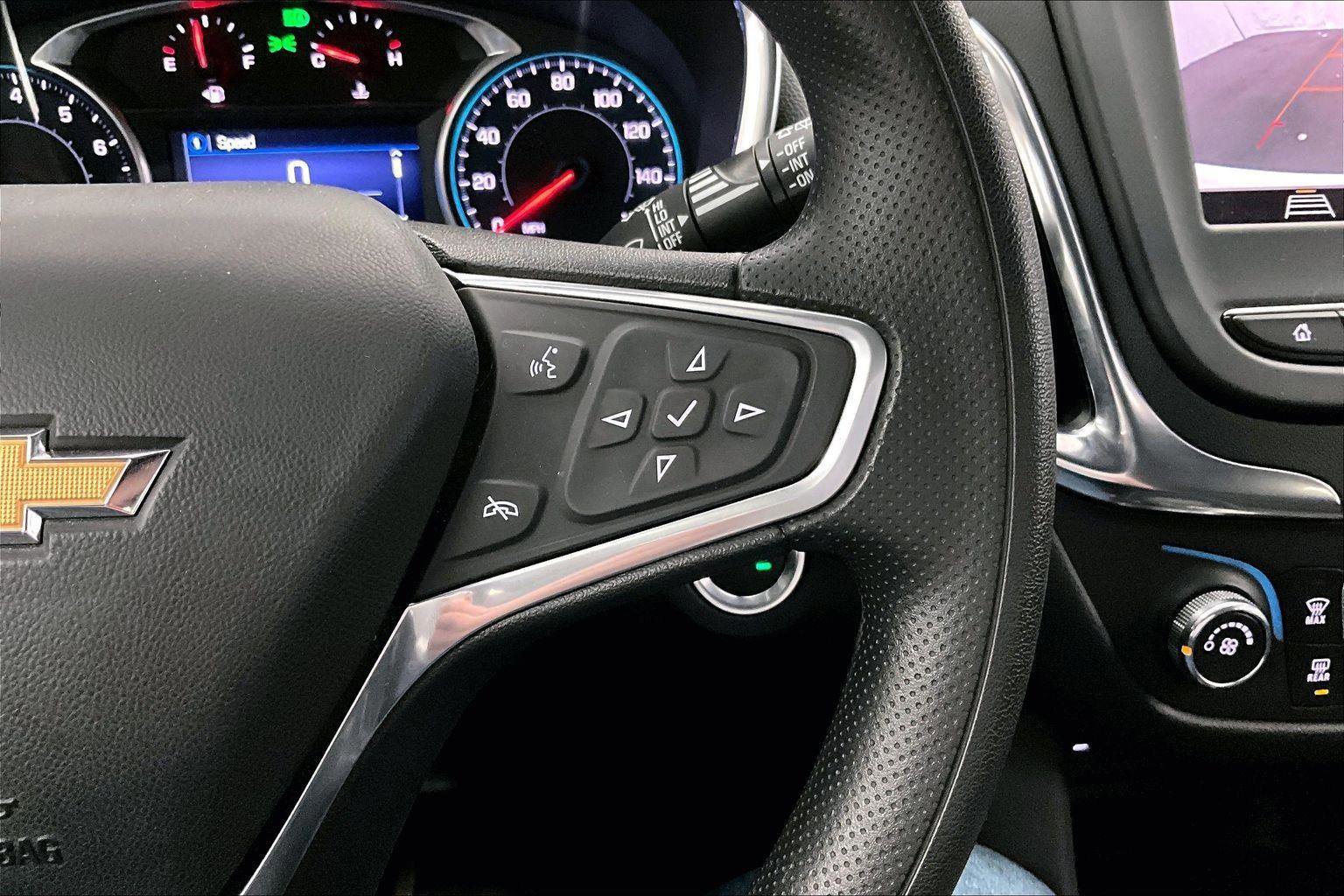 Used 2022 Chevrolet Equinox LT image 18