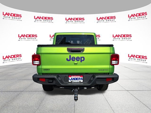 Used 2025 Jeep Gladiator Sport AWD/4WD image 4