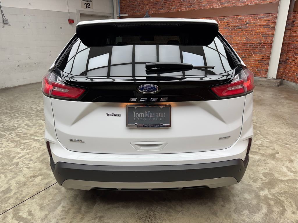 Certified 2024 Ford Edge SEL AWD/4WD image 3