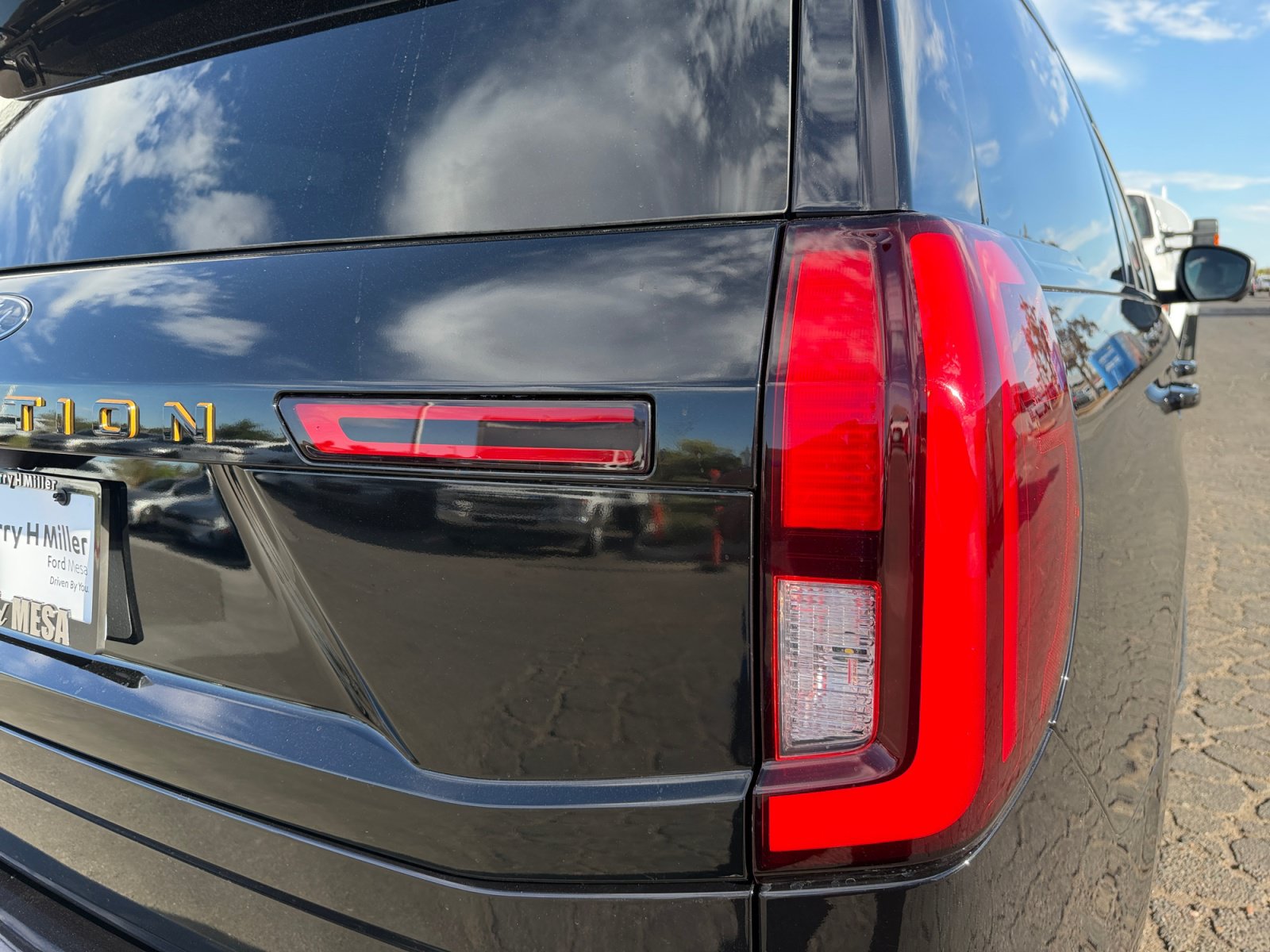 Certified 2026 Ford Expedition Tremor AWD/4WD image 31
