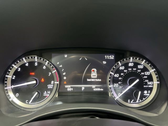 Used 2022 Toyota Highlander XLE FWD image 11