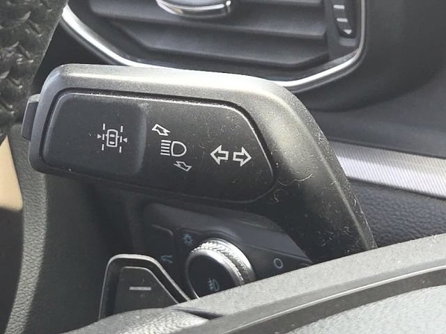 Certified 2020 Ford Explorer XLT w/ Equipment Group 202A AWD/4WD image 41