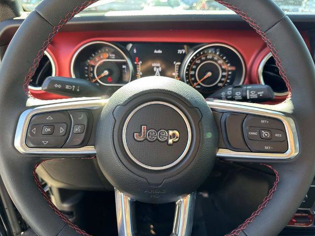 Used 2023 Jeep Wrangler Rubicon image 18