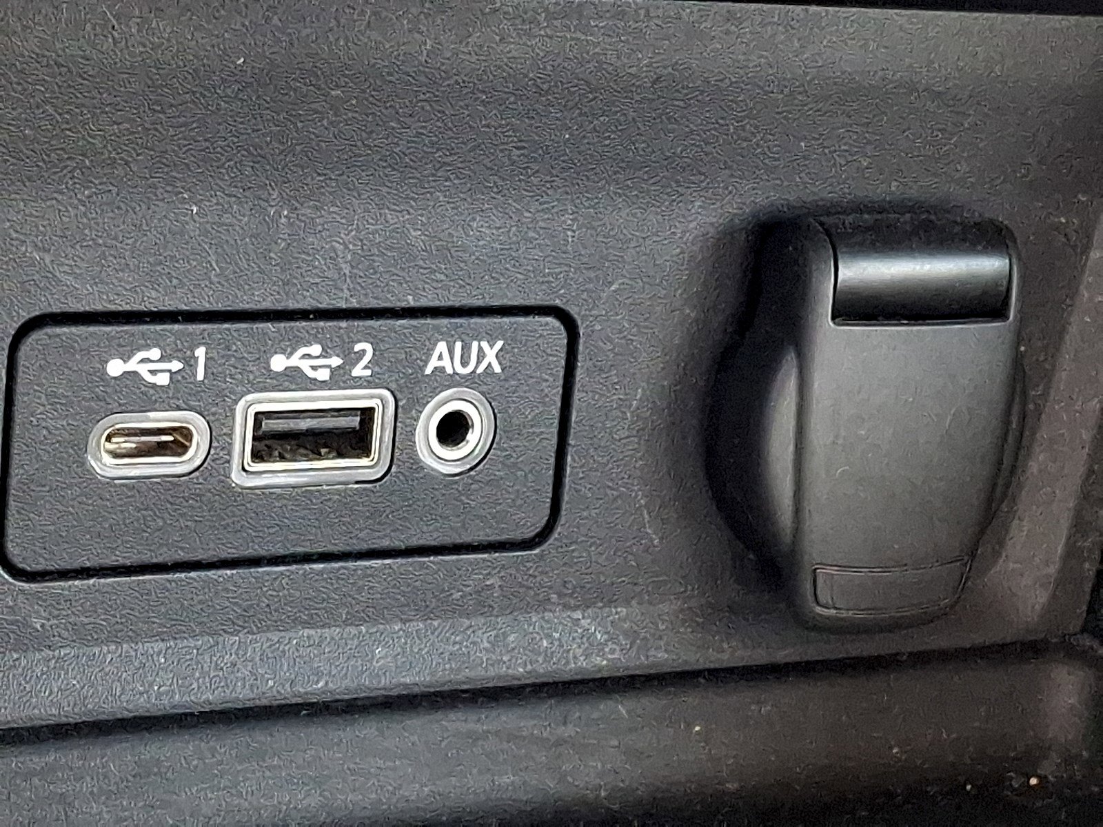 Used 2024 Nissan Sentra SV image 23