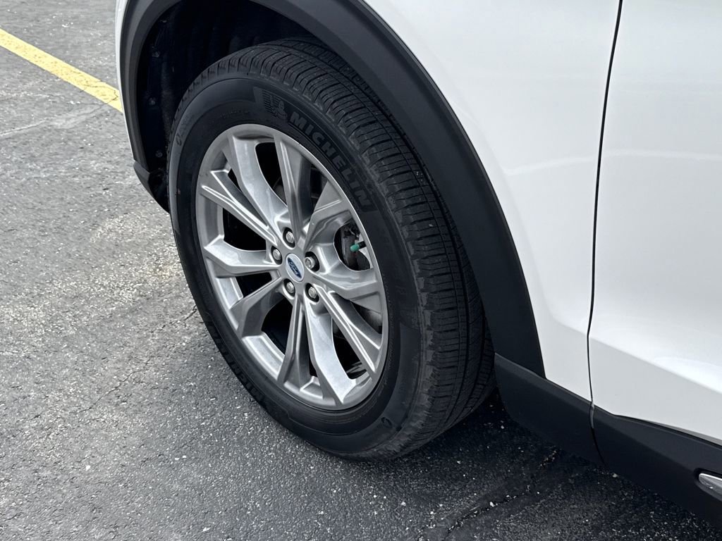 Certified 2023 Ford Explorer XLT image 17