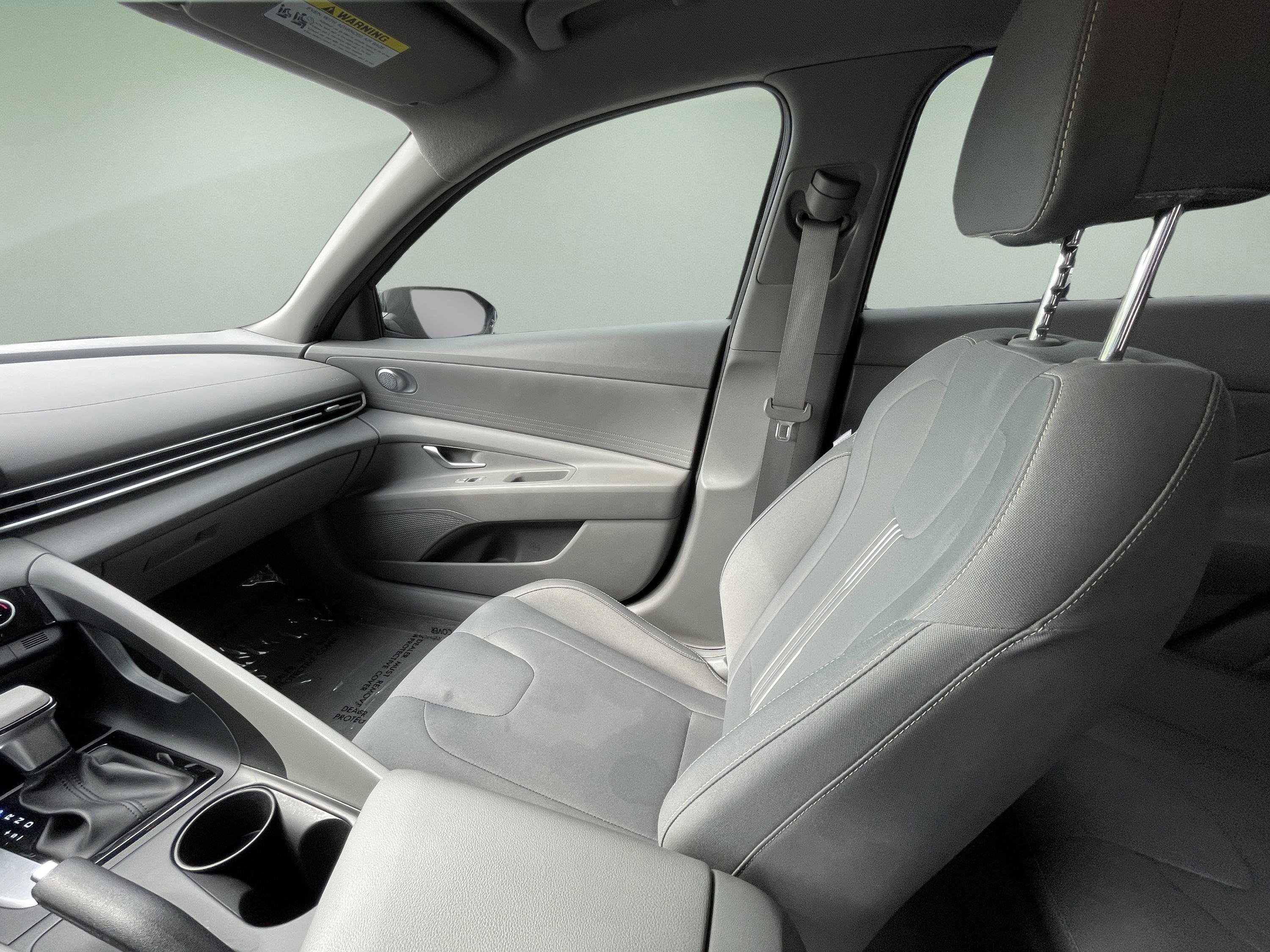 Used 2021 Hyundai Elantra SEL FWD image 27