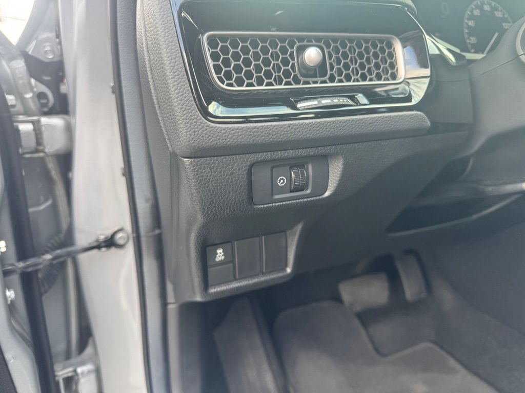Used 2025 Honda Civic LX image 4
