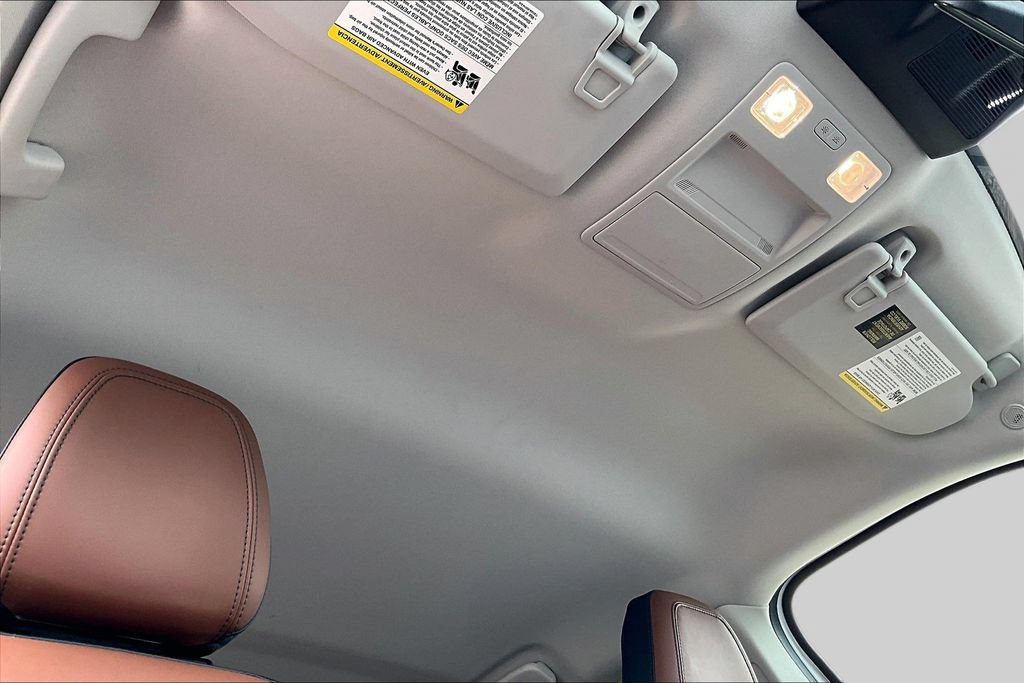 Certified 2022 Ford Maverick Lariat w/ Lariat Luxury Package FWD image 23