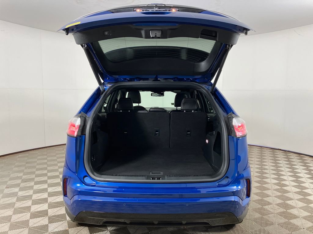Certified 2022 Ford Edge ST-Line image 10
