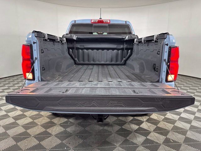 Used 2025 Chevrolet Colorado Z71 AWD/4WD image 21