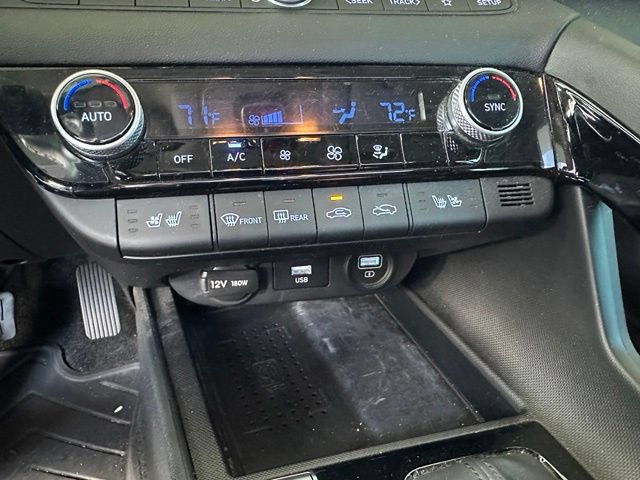 Used 2023 Hyundai Elantra Limited FWD image 20