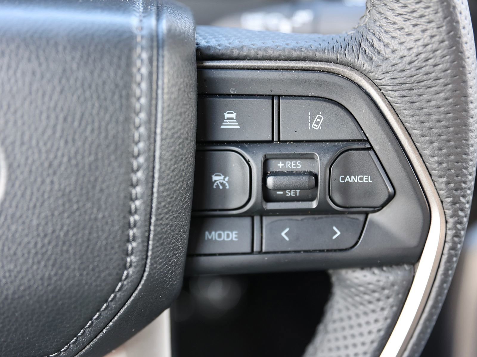 Used 2025 Toyota Tundra SR5 w/ TRD Off-Road Package AWD/4WD image 43