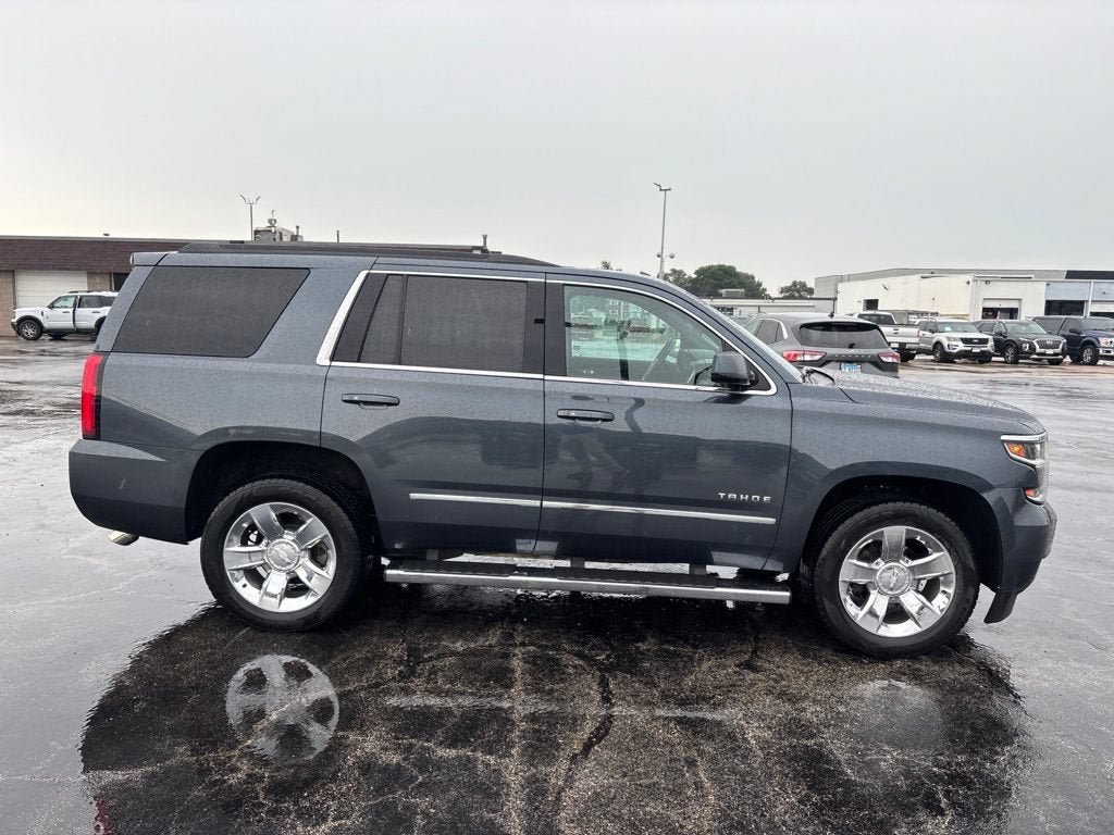 Used 2019 Chevrolet Tahoe LT w/ LT Signature Package AWD/4WD image 4