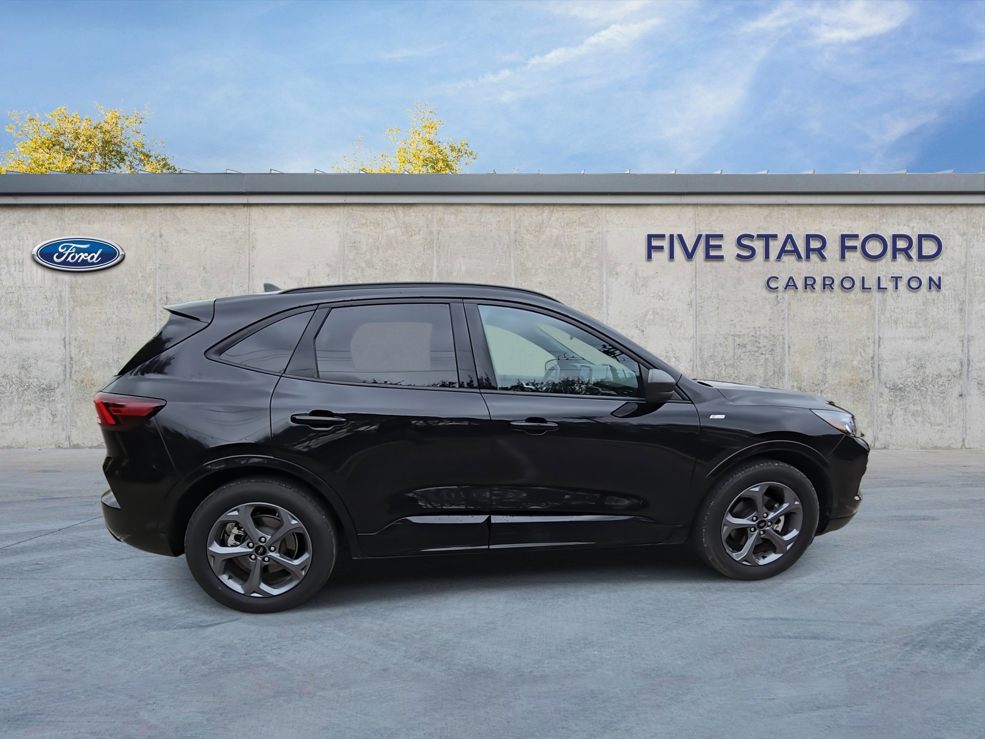 Certified 2024 Ford Escape ST-Line image 6