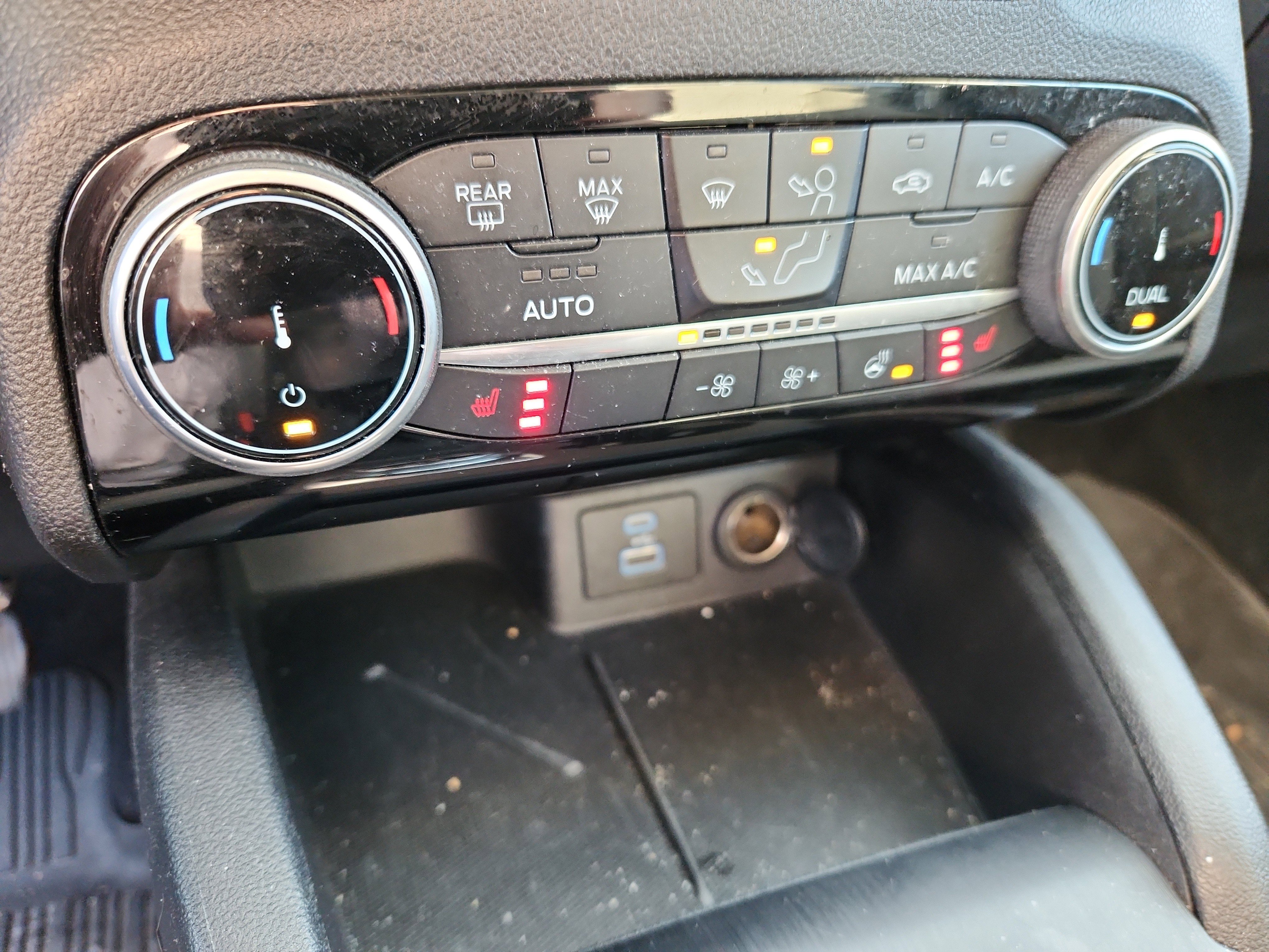 Certified 2022 Ford Escape SE w/ Convenience Package image 17