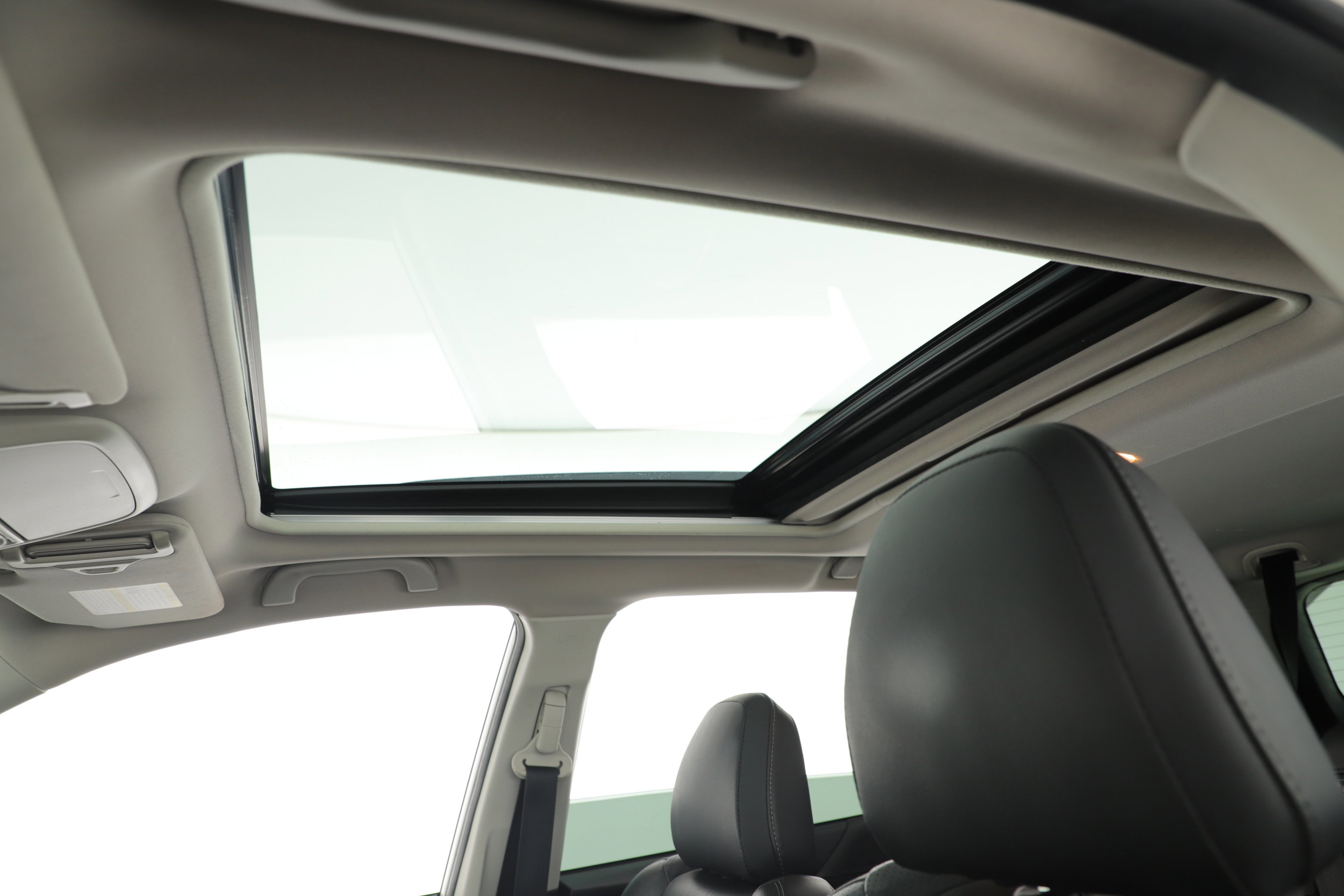 Used 2021 Subaru Forester Limited image 27