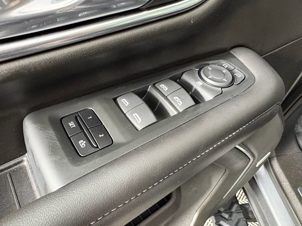 Used 2021 Chevrolet Tahoe Z71 AWD/4WD image 13
