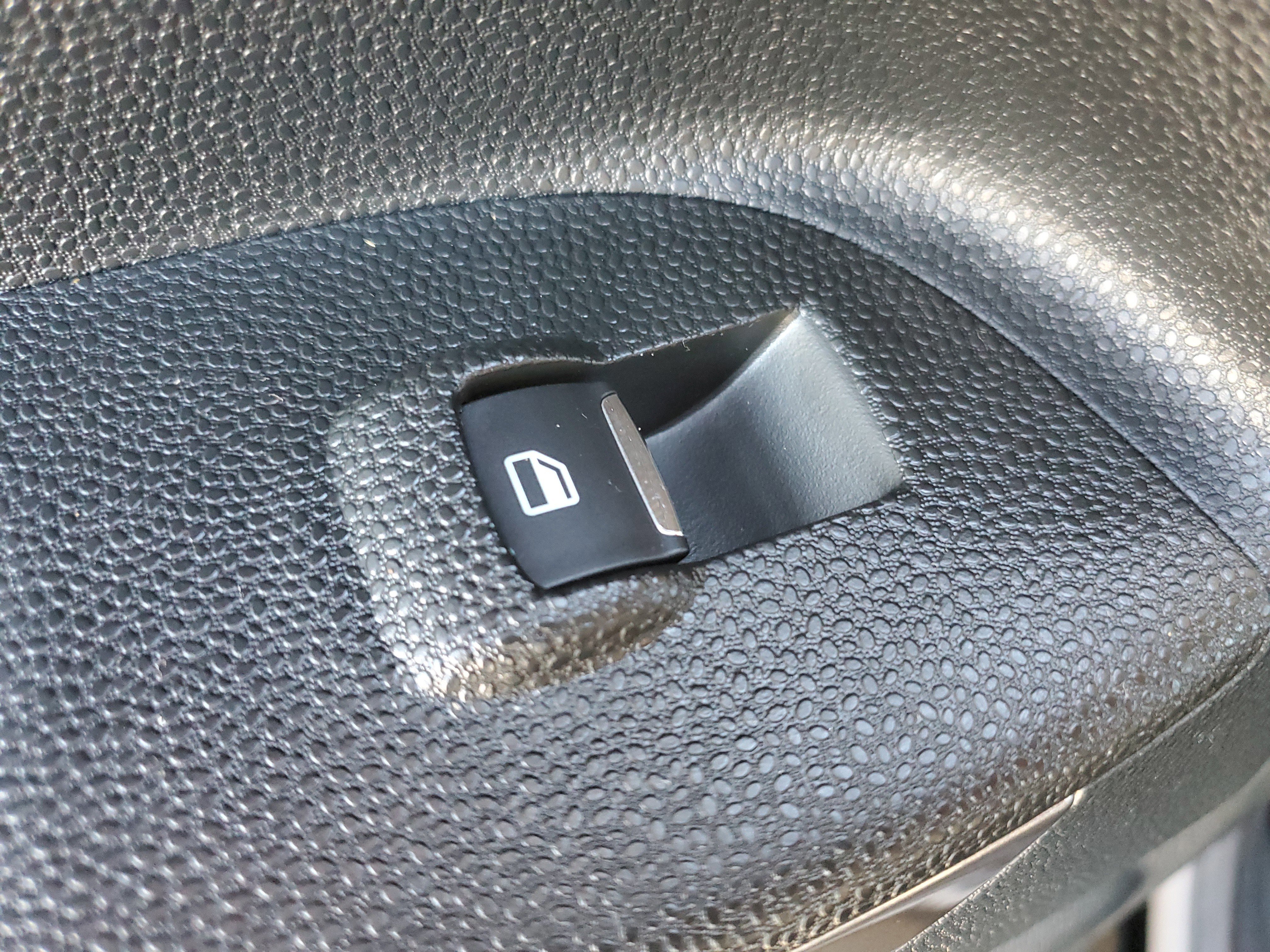 Certified 2022 Ford EcoSport SE w/ SE Convenience Package image 14