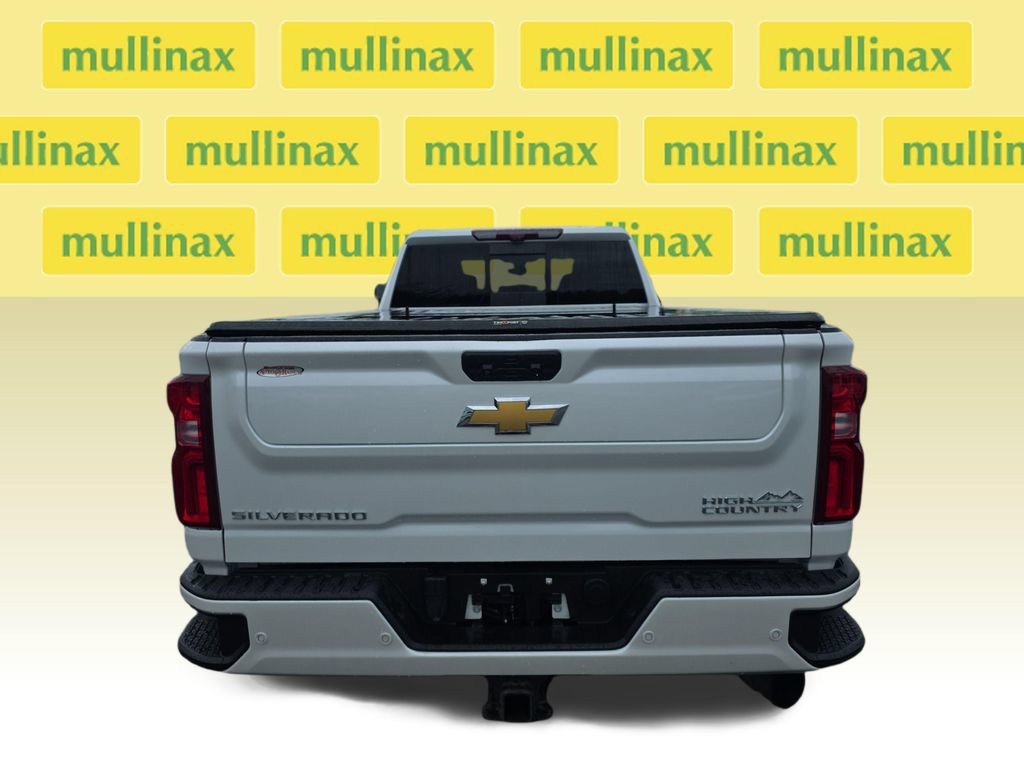 Used 2022 Chevrolet Silverado 3500 High Country AWD/4WD image 32