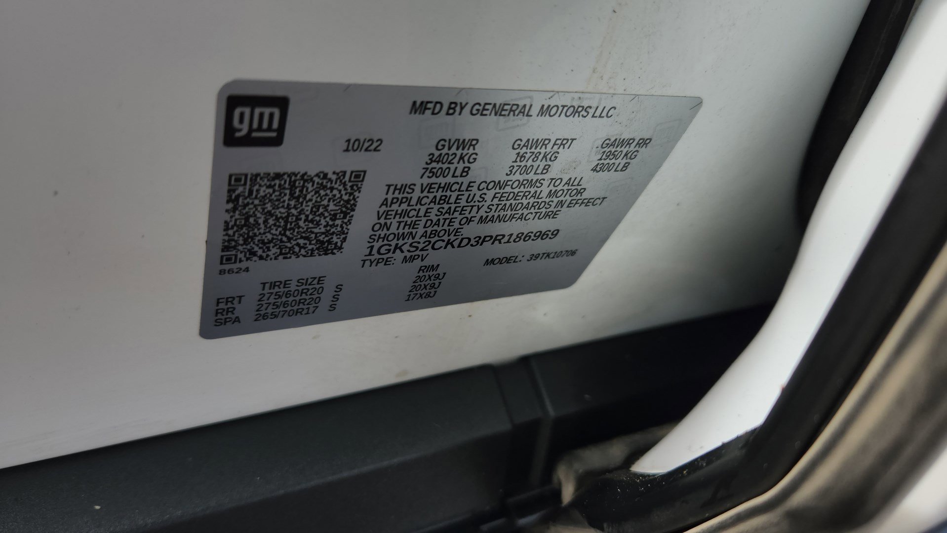 Used 2023 GMC Yukon AT4 w/ Technology Package image 25