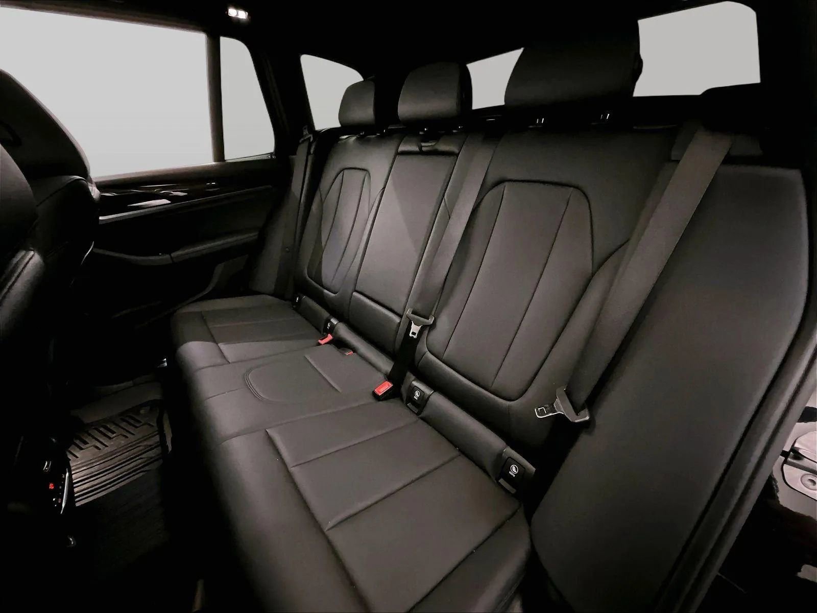 Used 2019 BMW X3 xDrive30i w/ Driving Assistance Package image 25