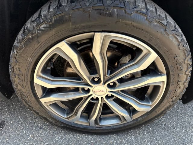 Used 2019 GMC Terrain Denali w/ Comfort Package AWD/4WD image 13