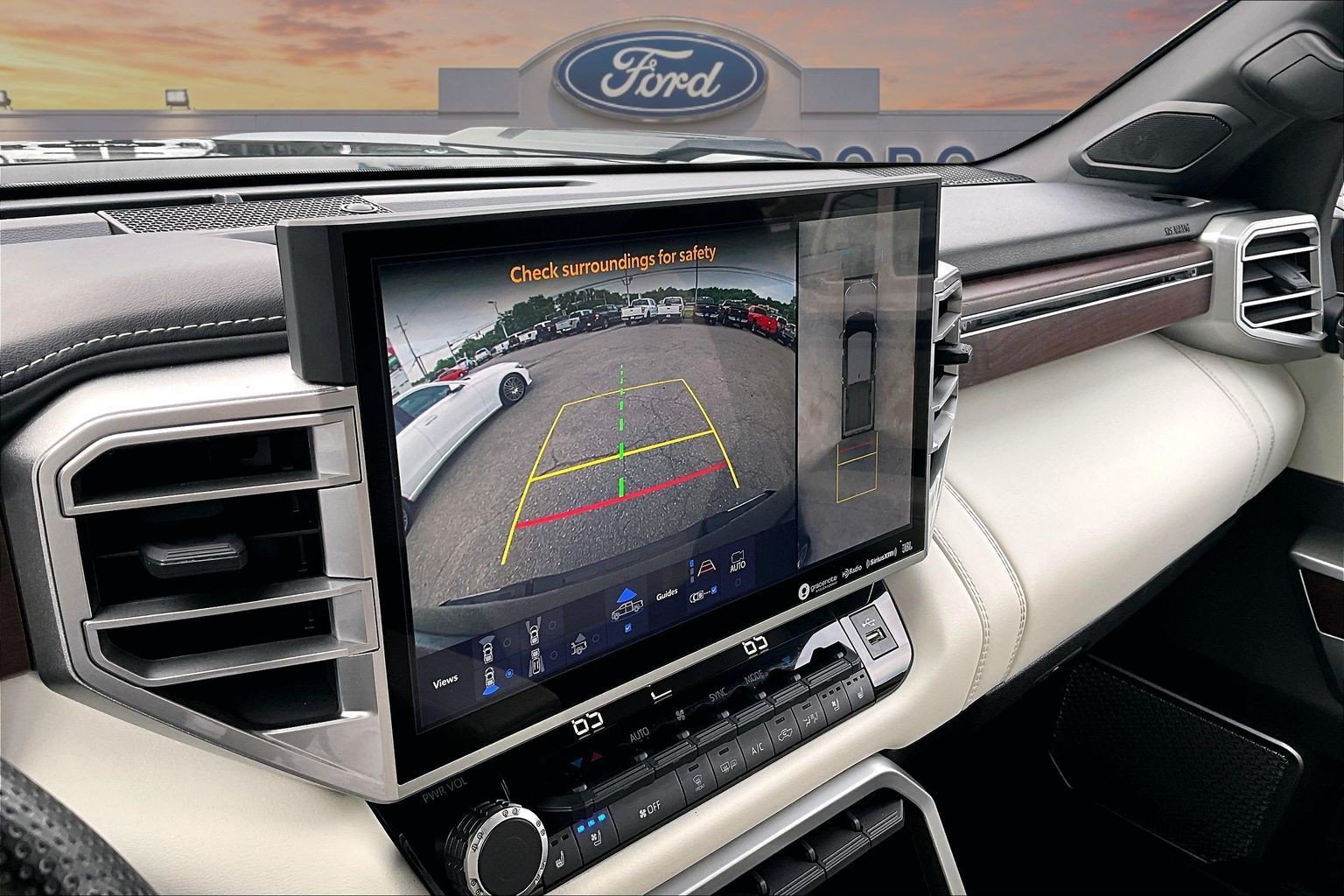 Used 2024 Toyota Tundra Capstone AWD/4WD image 22