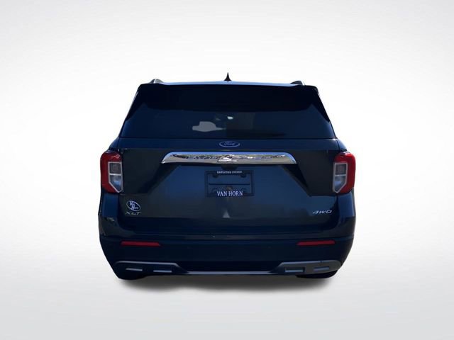 Certified 2022 Ford Explorer XLT w/ Equipment Group 202A image 4