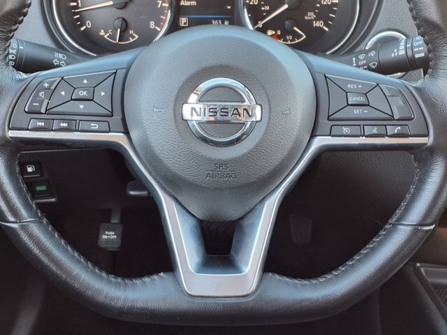 Used 2018 Nissan Rogue SV AWD/4WD image 13