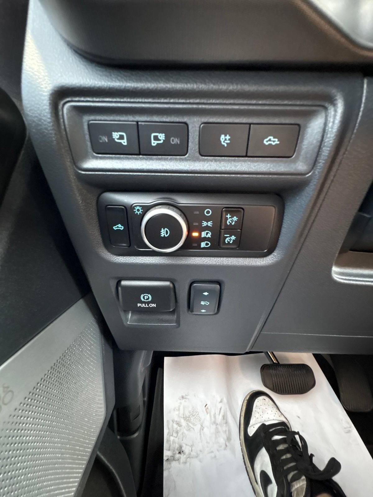 Certified 2024 Ford F150 Raptor AWD/4WD image 25