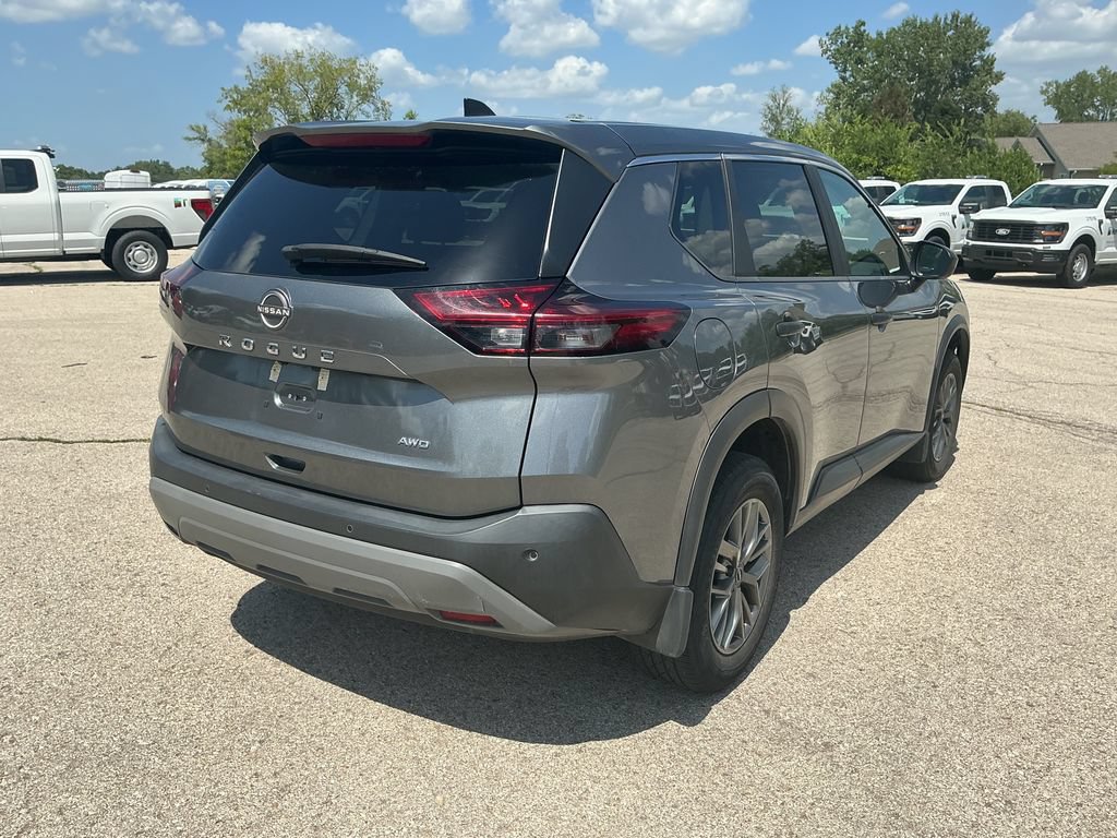 Used 2023 Nissan Rogue S AWD/4WD image 5