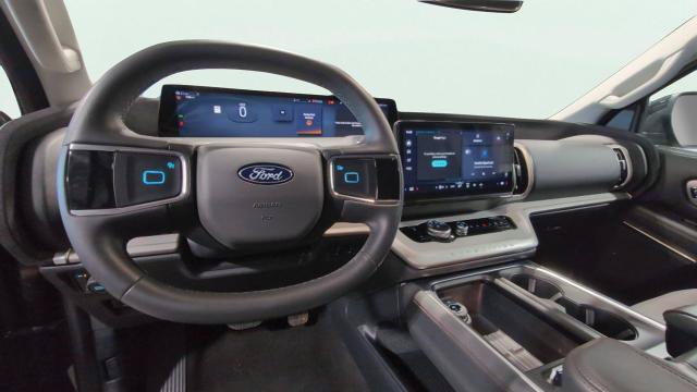 Certified 2025 Ford Expedition Active AWD/4WD image 21