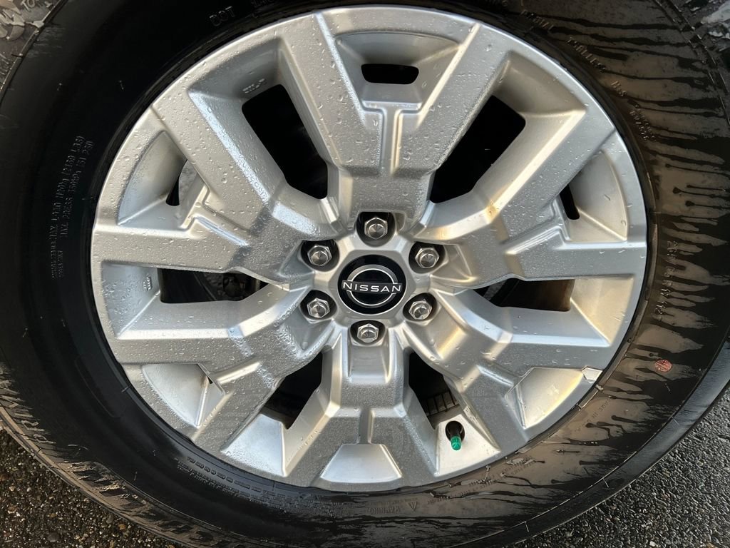 Used 2023 Nissan Frontier SV w/ Technology Package image 13