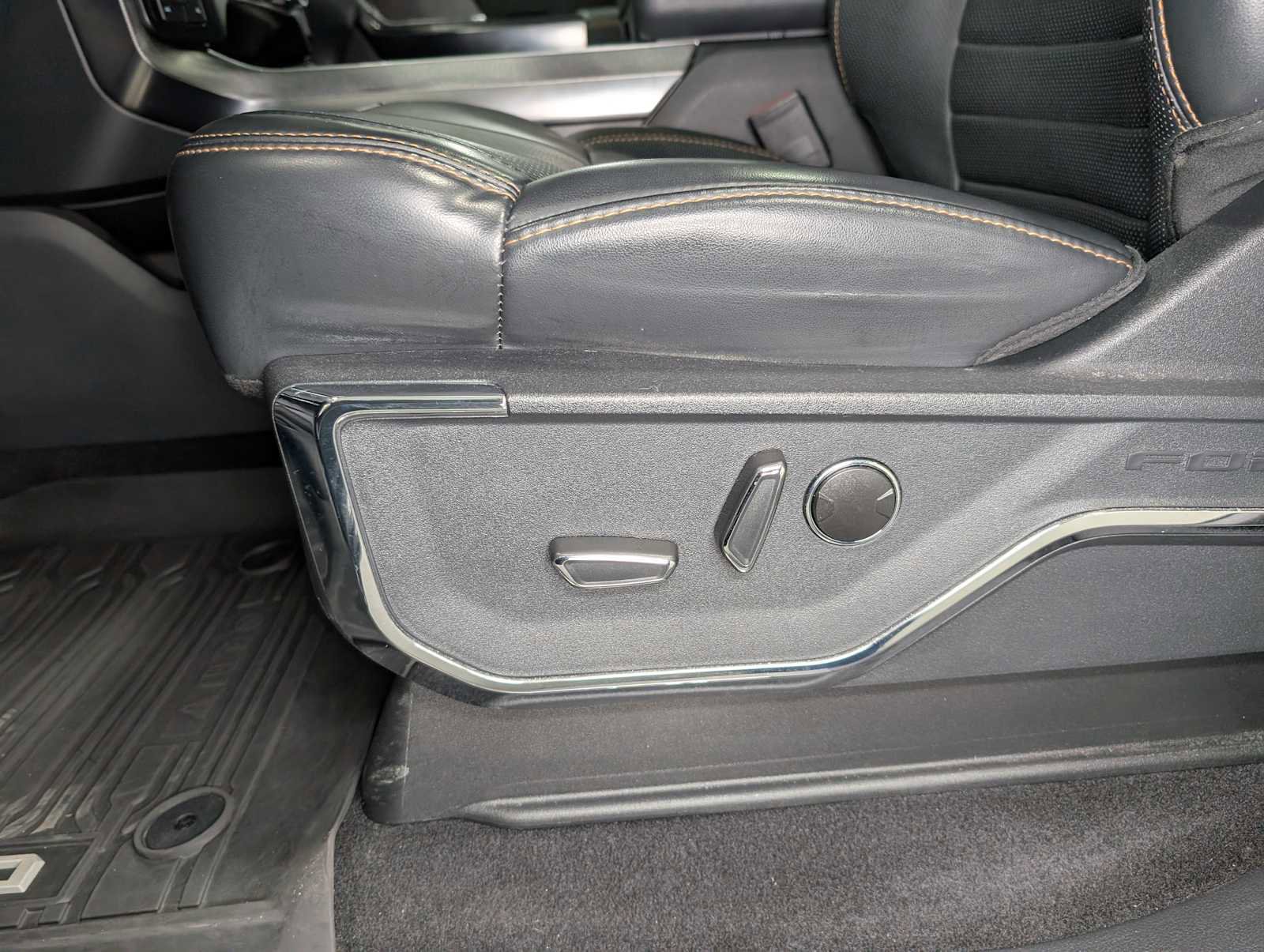 Certified 2023 Ford F150 Platinum w/ Equipment Group 701A High image 44