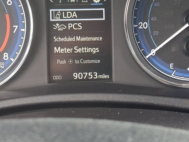 Used 2017 Toyota Corolla SE FWD image 19