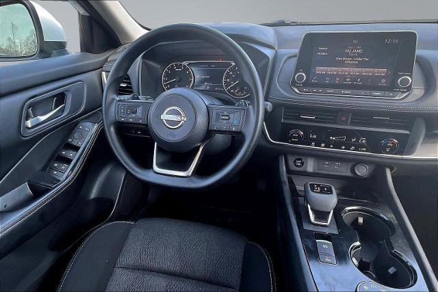 Used 2024 Nissan Rogue SV AWD/4WD image 5