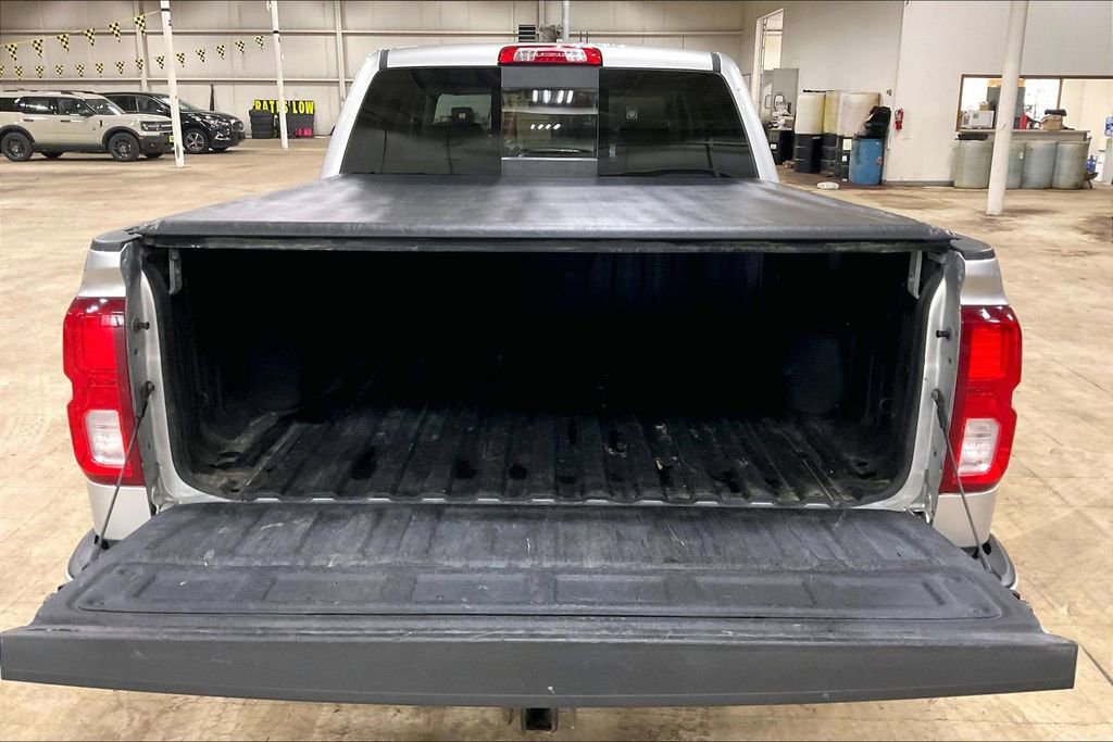 Used 2018 Chevrolet Silverado 1500 LTZ Z71 w/ LTZ Plus Package AWD/4WD image 31