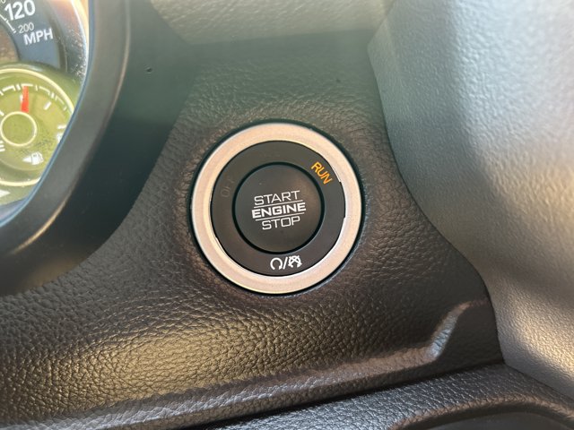 Used 2023 RAM 1500 Laramie RWD image 32