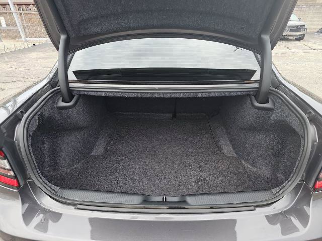 Used 2023 Dodge Charger SXT RWD image 12