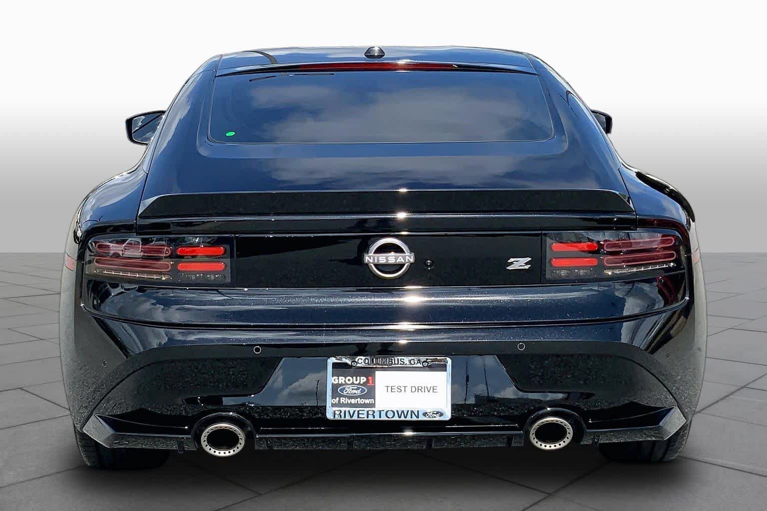 Used 2025 Nissan Z Performance w/ Floor Mat Package RWD image 5