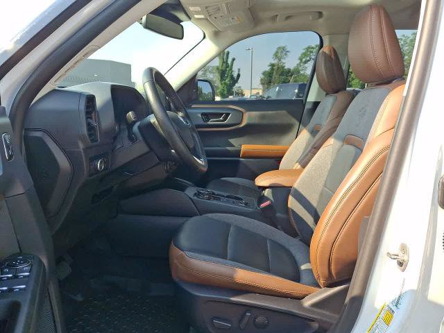 Certified 2023 Ford Bronco Sport Outer Banks w/ Tech Package AWD/4WD image 17