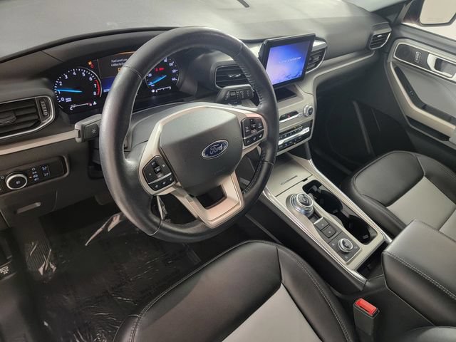 Certified 2023 Ford Explorer XLT w/ Equipment Group 202A AWD/4WD image 12